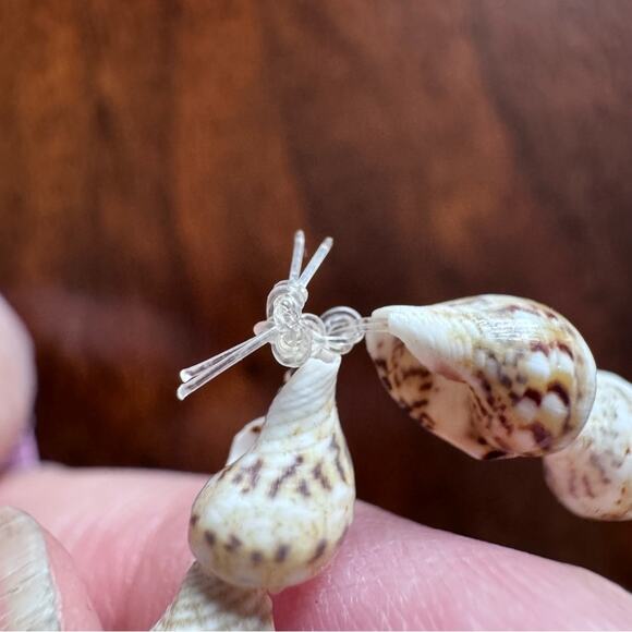 Hawaiian Sea Shell Lei Ritual Necklace Light Color Lot of 2 - Picture 10 of 12